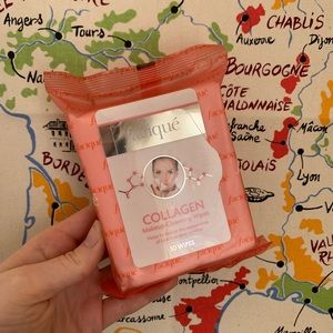 ✨ FREE ✨ Makup Removing Wipes